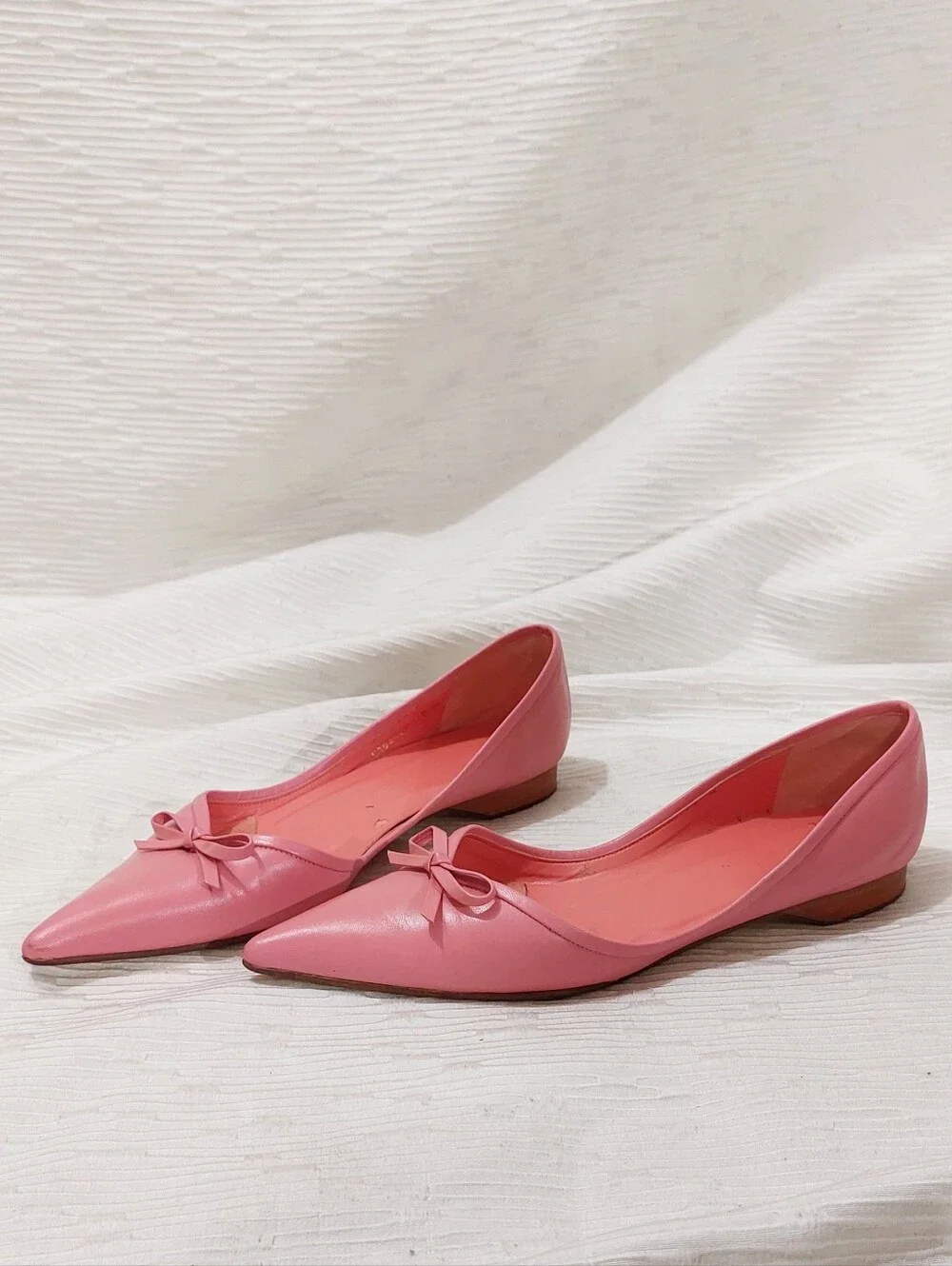 Delman Leather Pink Pointed-Toe Flats with Bow Accent Size 8
